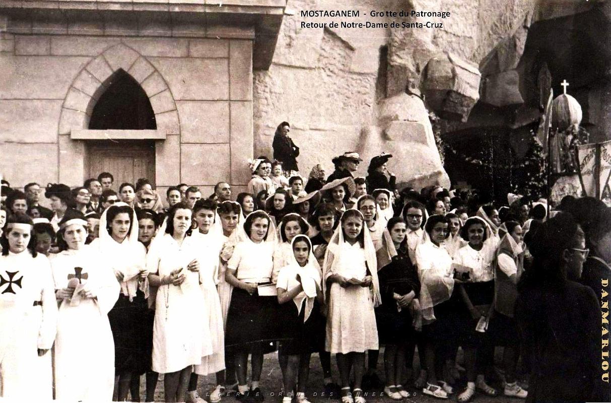 Mostaganem - Grotte du patronage - Retour de N.D.de Santa-Cruz.jpg